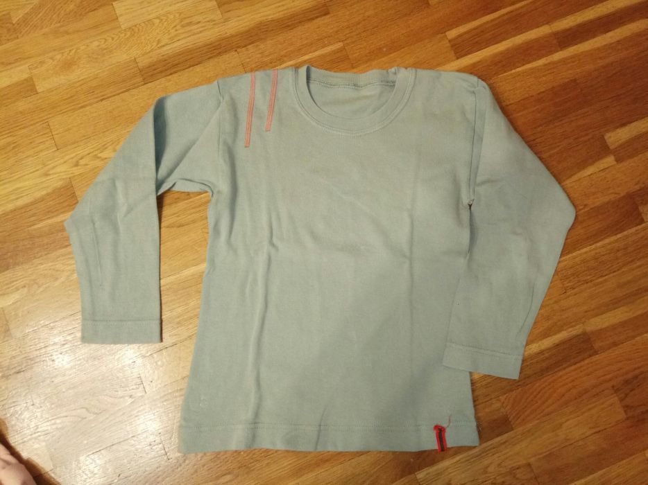 Две блузи за р.110-116 за 5 лв