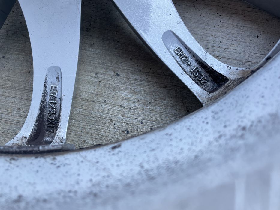 4 бр. Лети джанти за BMW/бмв/5х120/ет.32/ц.от.72.5/ 17 цола