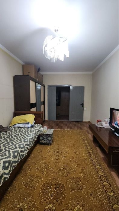 Куйлюк-5 массив. 3-комн. 3-й этаж. балкон 2×6.