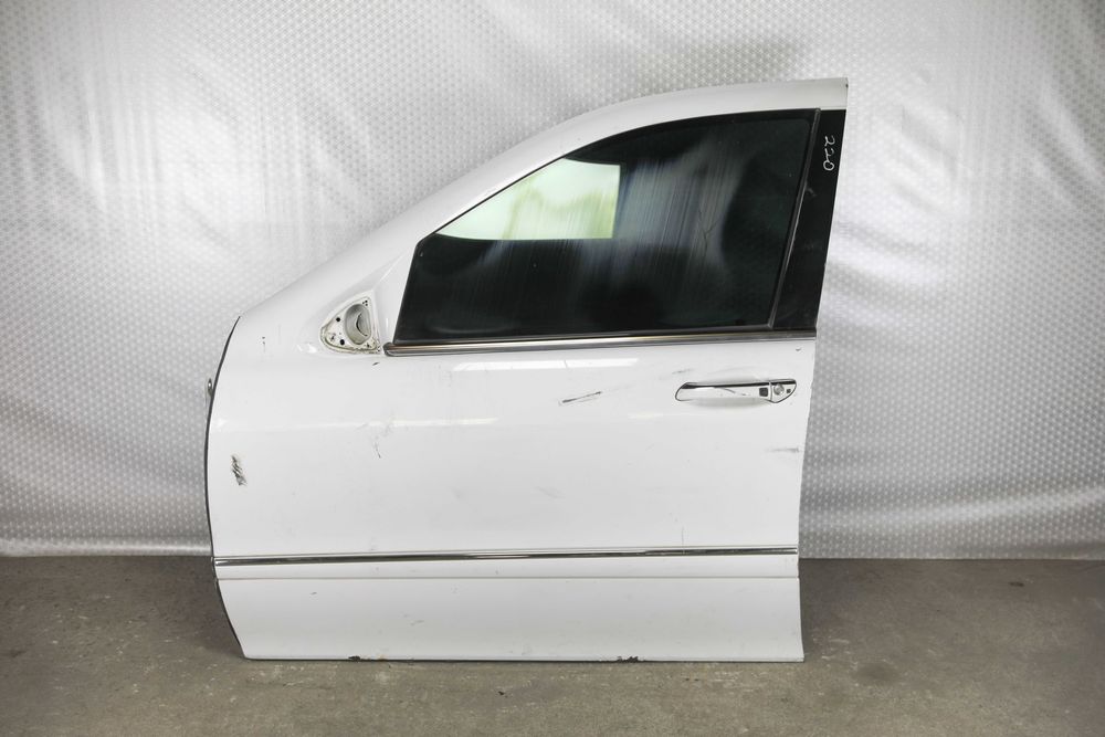 Запчасти на Мерседес 220 s-класс