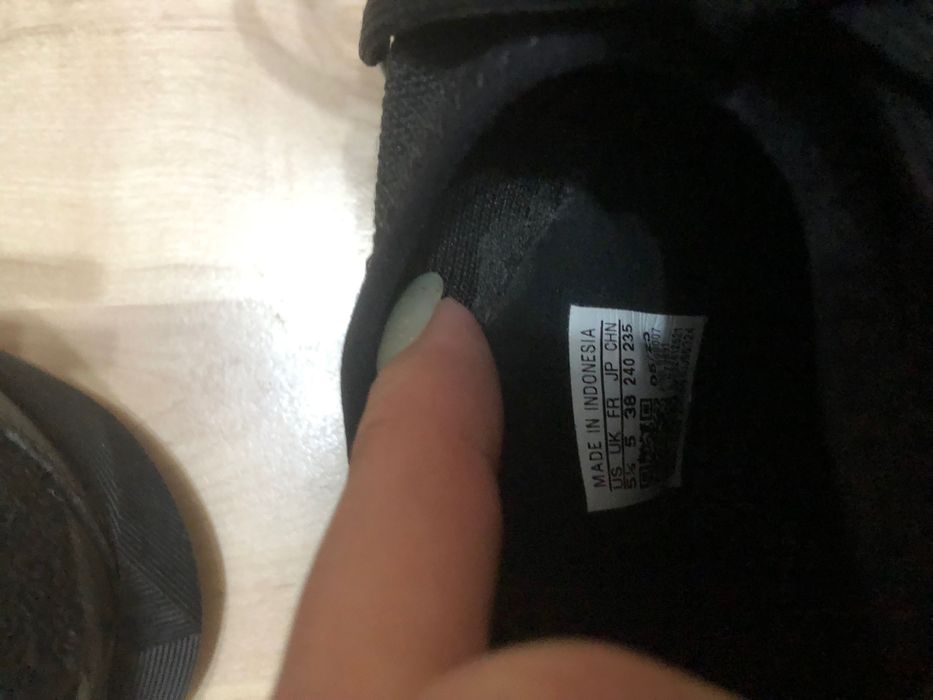 Футболни обувки Adidas predator