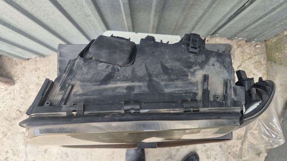 Фары  BMW   E-38