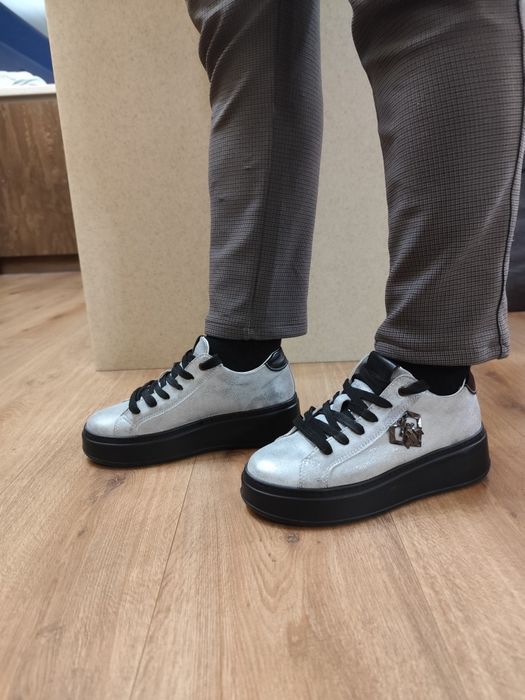 Дамски кожени ежедневни обувки