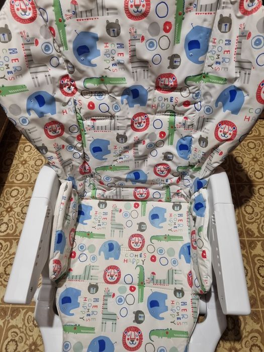 De vanzare scaun de masa pentru copii