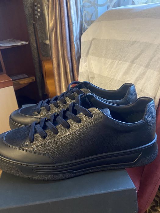 Кроссовки демисезонные