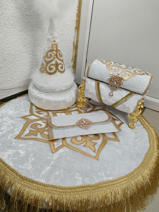 Тойбастар, поднос, корзина