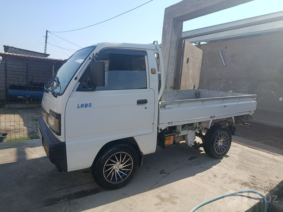 Damas.labo sotiladi 2004 y.gaz benzin