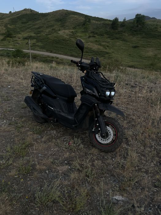 Продам мопед танк 150 кубов