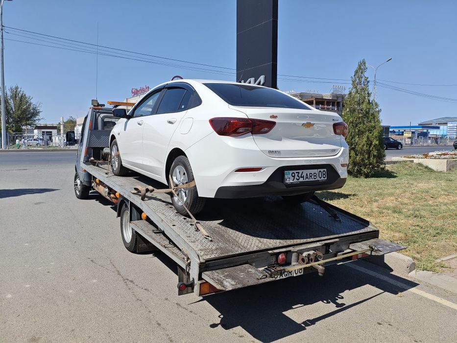 Услуги эвакуатора /эвакуатор