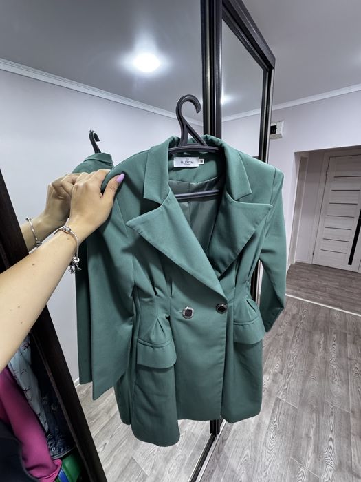 Продам платье пиджак