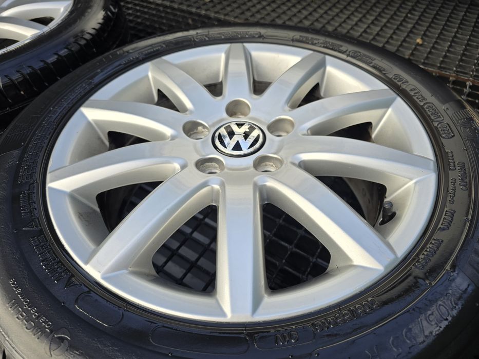 Jante aliaj originale Volkswagen R16 cu  anvelope Michelin  stare foarte buna
