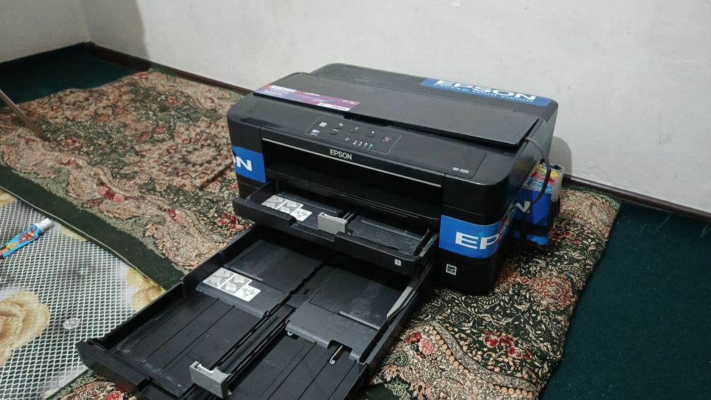 Epson 7015 rangli Wi_Fi li A3+ va A 4 ham chiqaradi yangi Foto printer