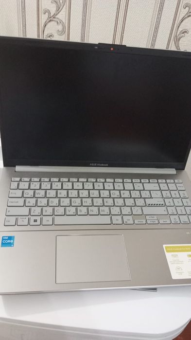 Ноутбук сатылады