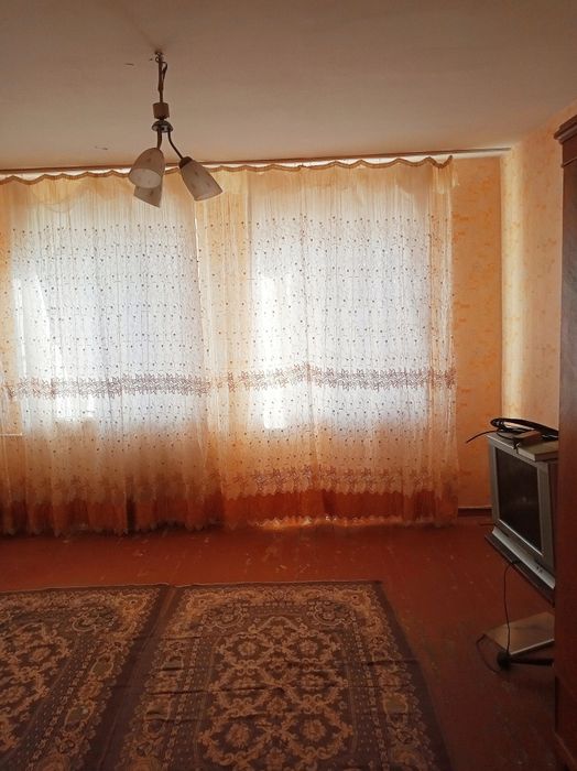 3 комн.квартира в коттедже за ЦУМом в гор.Навои