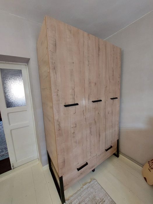 Шифоньер для одежды