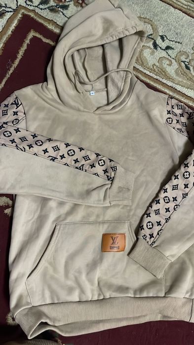 Спортивный костюм с мехом Louis Vuitton  Оригинал бренд