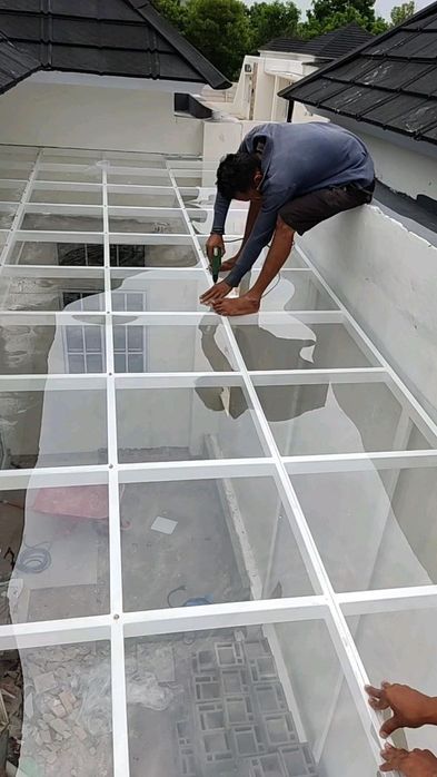 Навесы решётки перила заборы жалюзи металлические