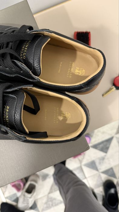 Кроссовки классические