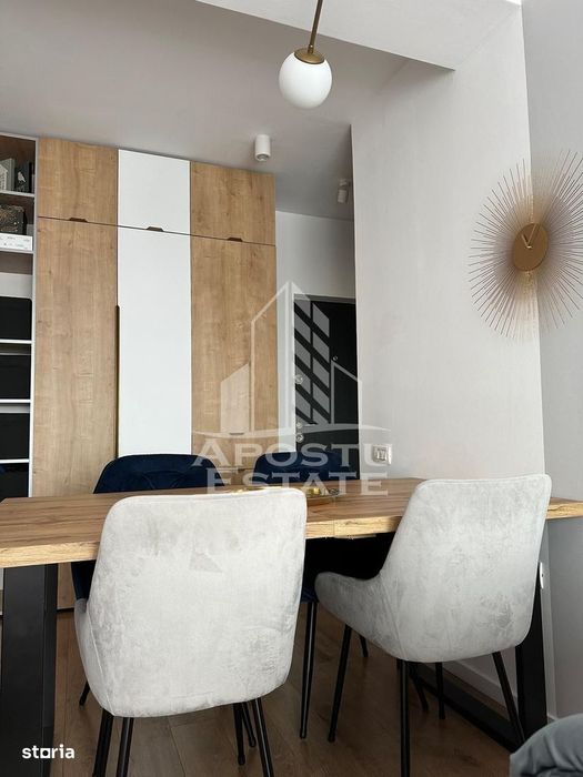 Apartament de vanzare cu 2 camere, Bucatarie inchisa, zona Soarelui