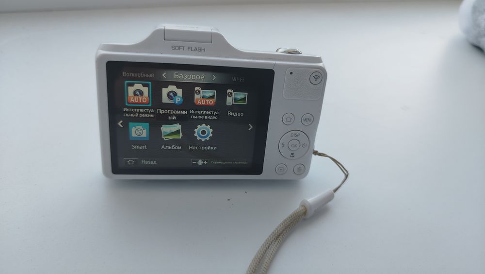 продам Samsung WB50F