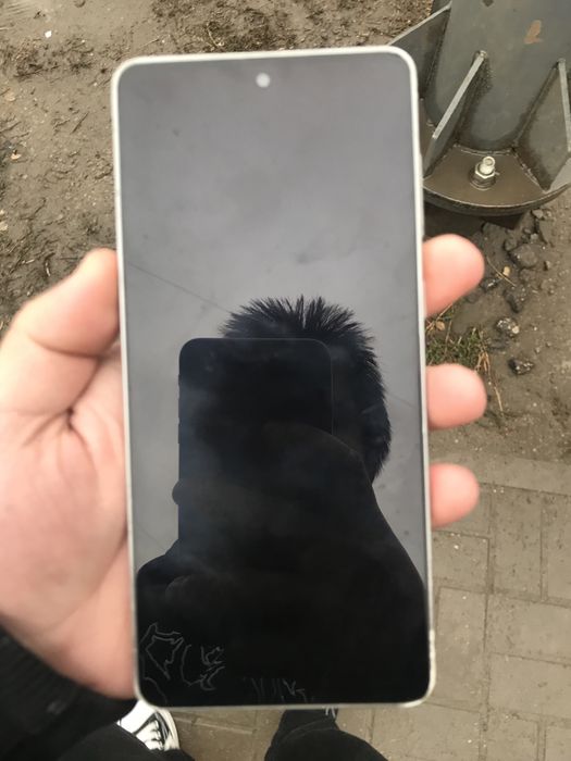 Продам телефон Samsung galaxy a73