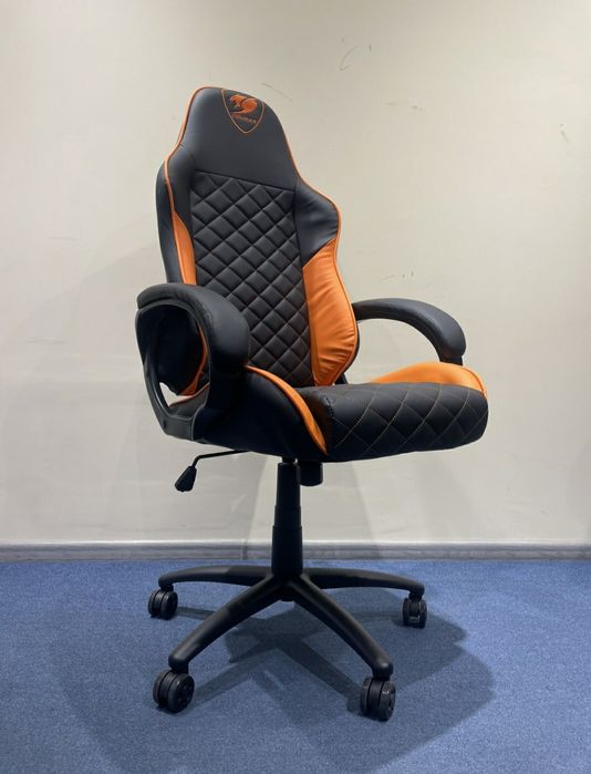 Спортивное кресло, кресло для геймеров, игровое кресло со склада.