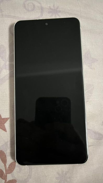 Самсунг.  С21 фе