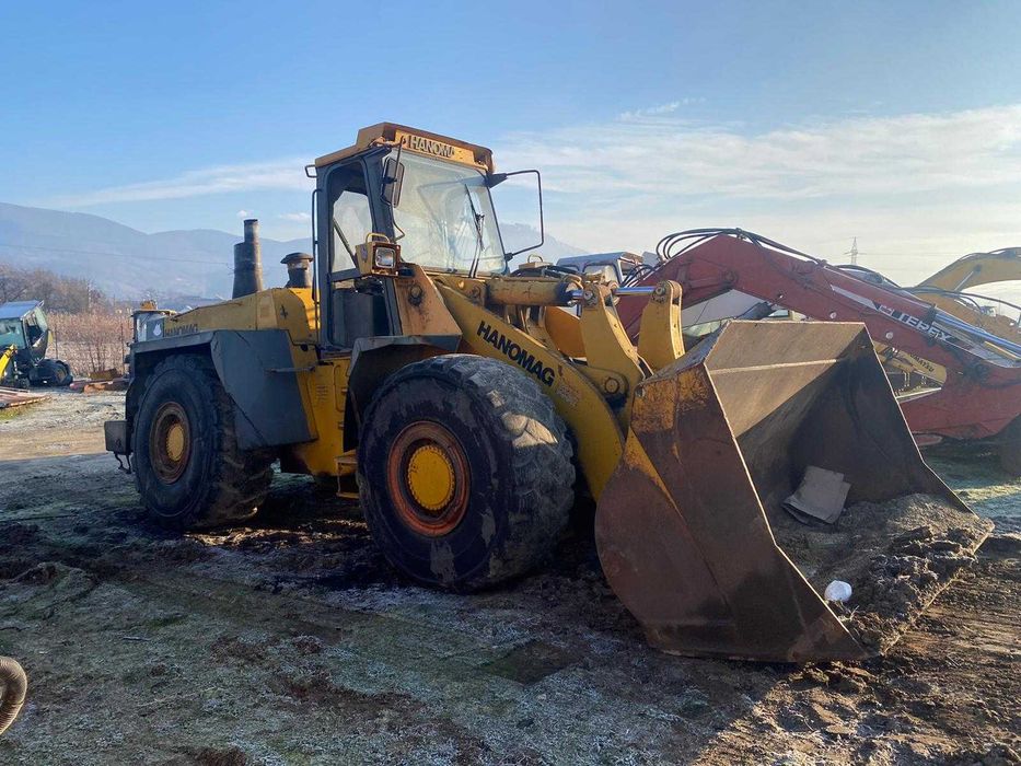 Dezmembrez incarcator frontal Hanomag 70 E -piese de schimb Hanomag