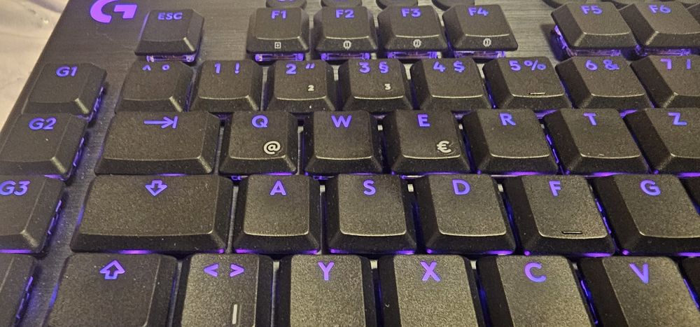 Logitech G915X lightspeed. Механична безжична геймърска клавиатура