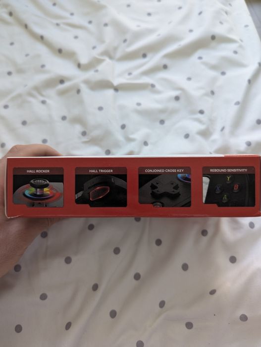 Bluetooth Gamepad for iOS and Android