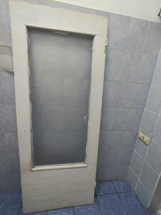 Межкомнатный дверь