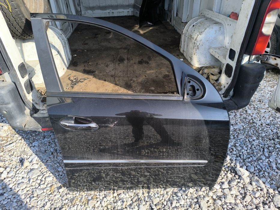 Предна дясна врата Mercedes ML W 164