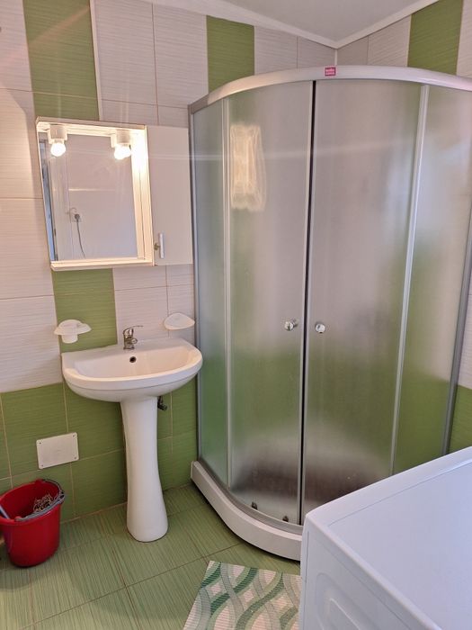 Inchiriez garsoniera in vila