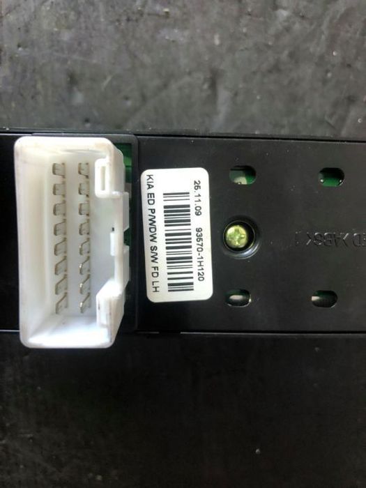 butoane geamuri electrice  stanga fata  kia ceed