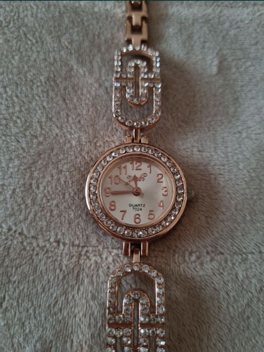 Дамски часовници