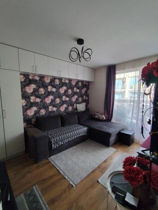 Продава се Двустаен апартамент в Бургас, Сарафово - 67 кв.м за 1142 €/кв.м - Снимка #2