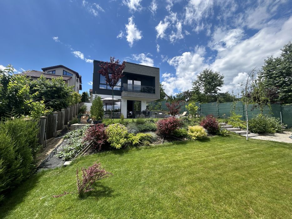 Vila  premium  , 204mp, /625 mp teren, langa Lidl  Tudor Neculai