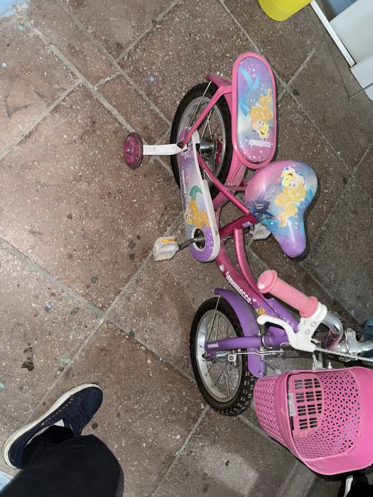 Продаю детский велосипед для девочки