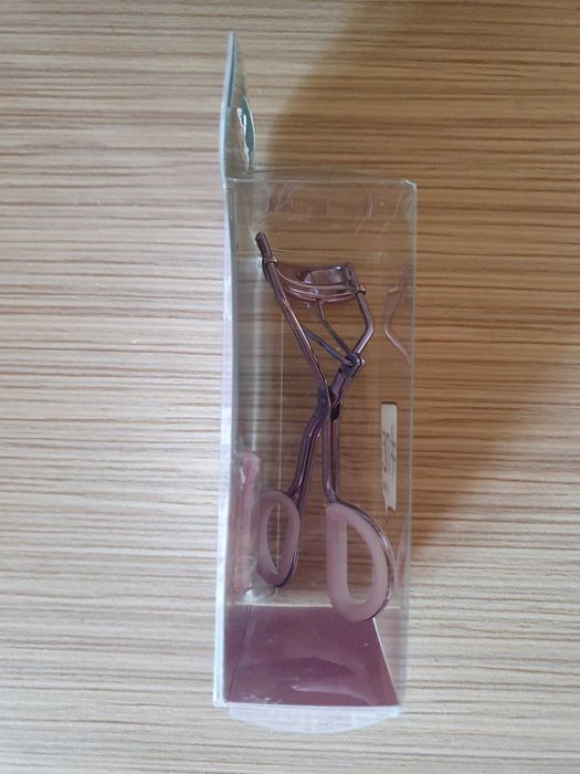 Revolution / Tangle Teezer / Me by Parsa / AllWaves