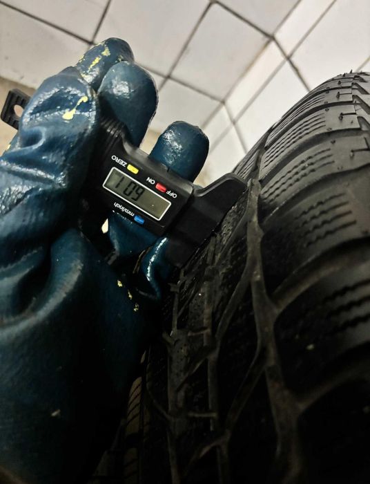 Jante Mini Cooper 6jx16h2 cu 195/60 R16 Bridgestone Blizzak