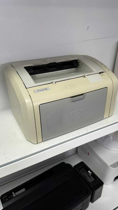 принтер HP Laserjet 1018