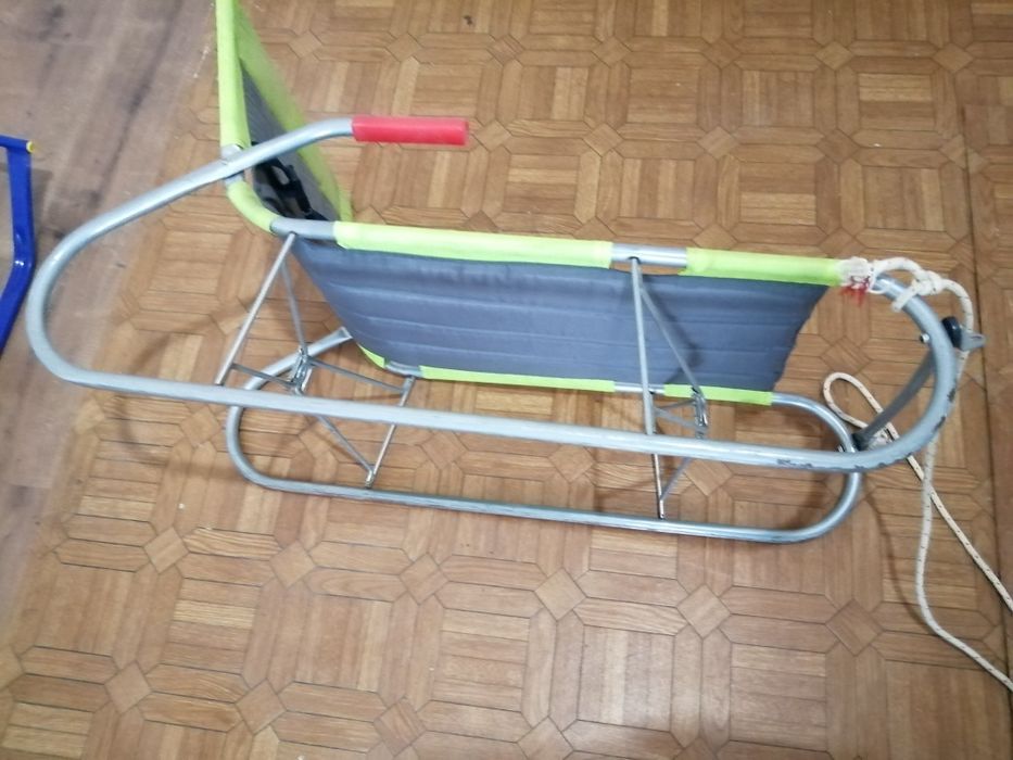 Детские саночки к зиме