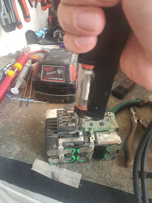 Ремонт на батерии Makita ,Bosch