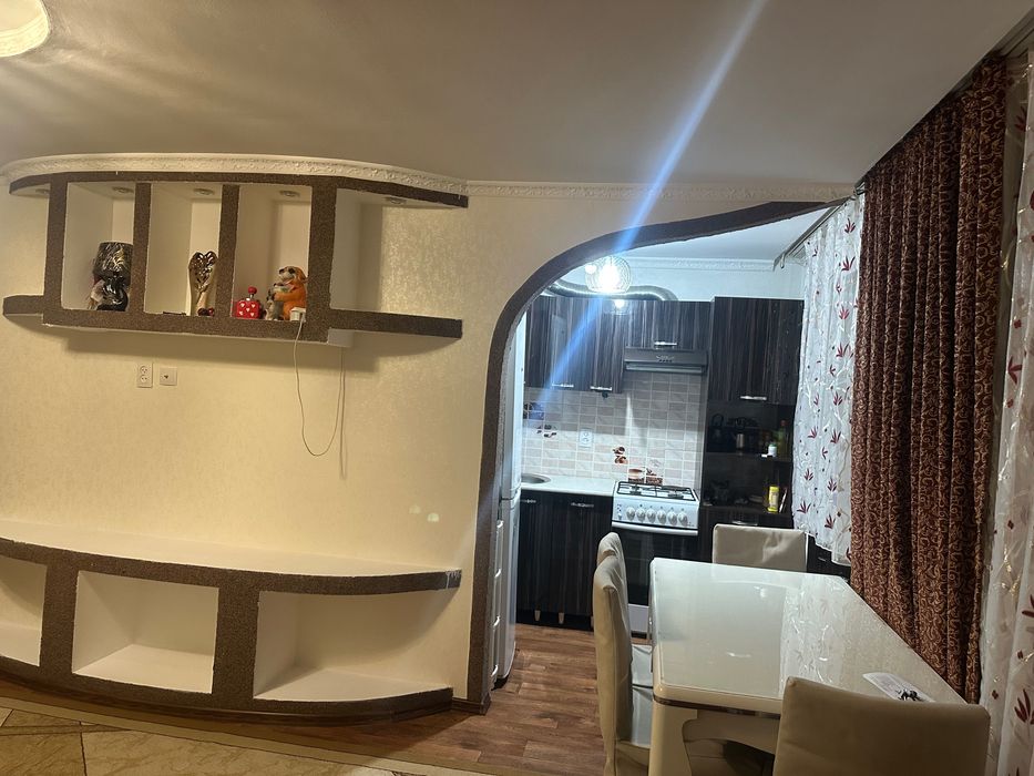 Продается двух комнатная квартира- студия