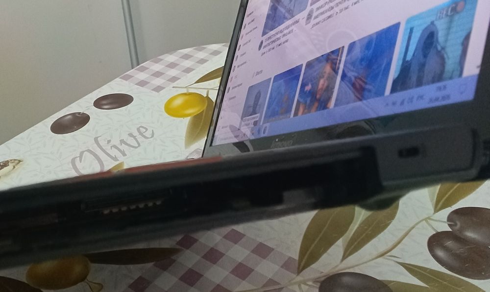 Продам ноутбук леново y500