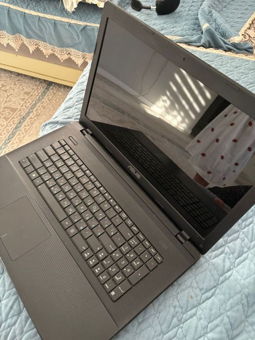 Ноутбук ASUS X75A