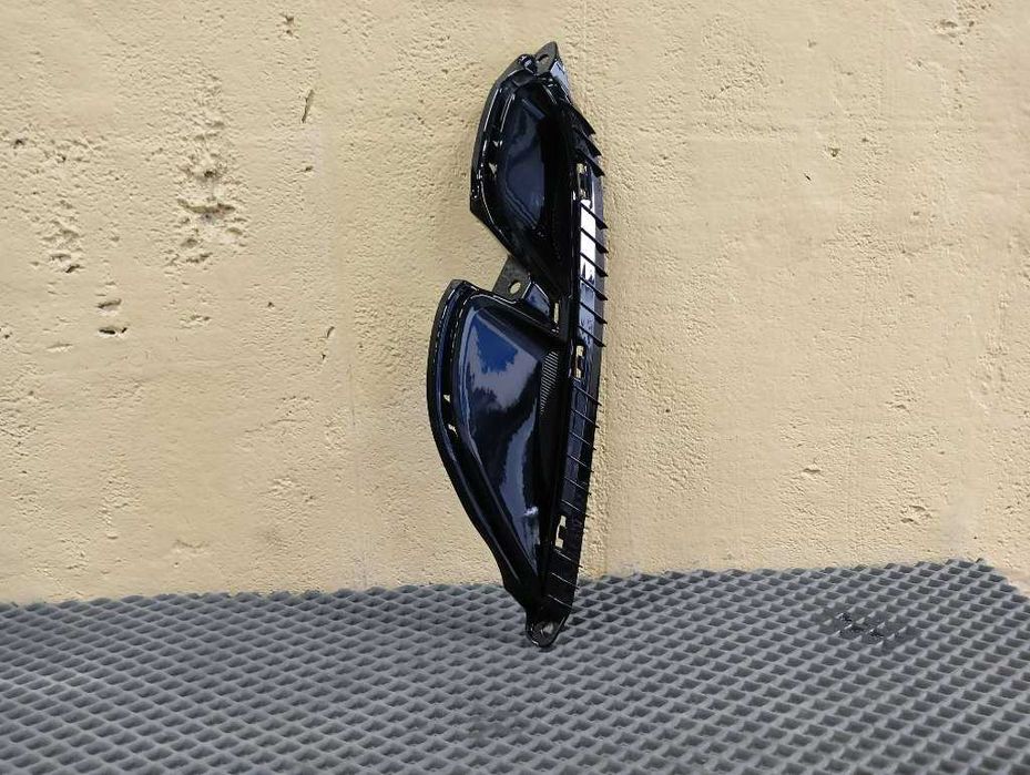 Накладка заднего бампера (декоративная) RH K5 20-