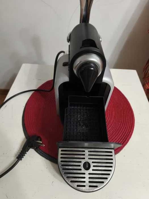 Nespresso Pixie Type D90 Espresso Coffee