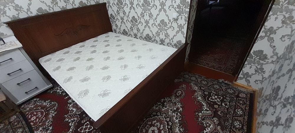 Kravat pole artapet matrasi bn