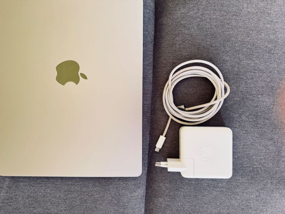 MacBook Pro 14” M2. 16gb. 512gb